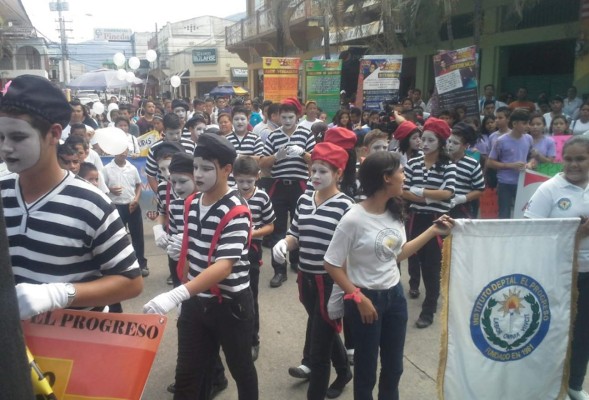 Progreseños caminan por la paz y cese a la violencia