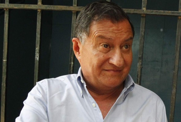 'Rafael Callejas hace actividad política de manera legal”