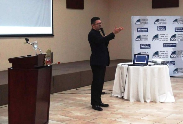 'Empresarios hondureños están muy cortos en el tema digital”, dice experto