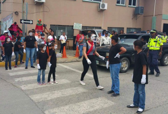 Inician campaña vial para prevenir accidentes en Tela