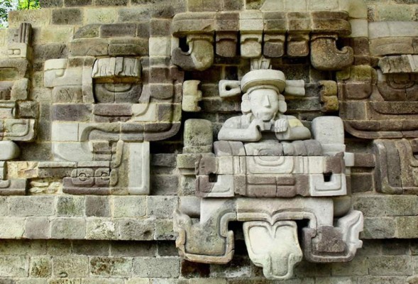 Honduras recupera 1,000 piezas saqueadas de su patrimonio cultural
