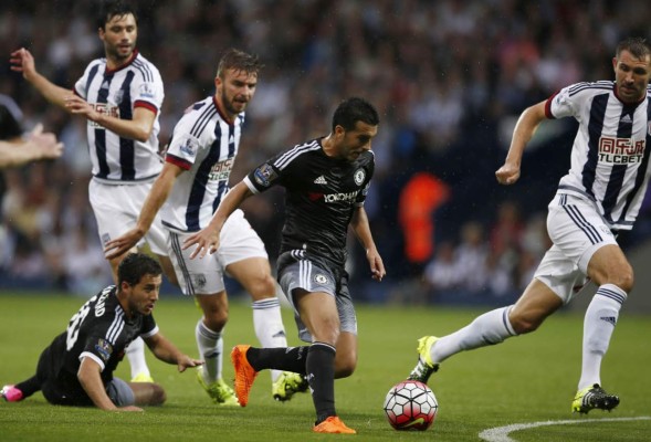 Chelsea consigue primer triunfo en debut soñado de Pedro