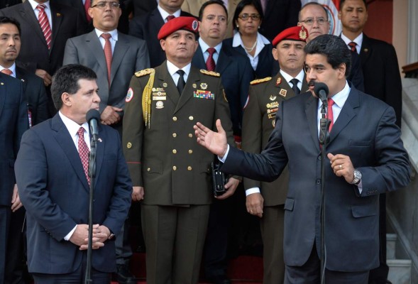 Estados Unidos revoca visa a funcionarios venezolanos