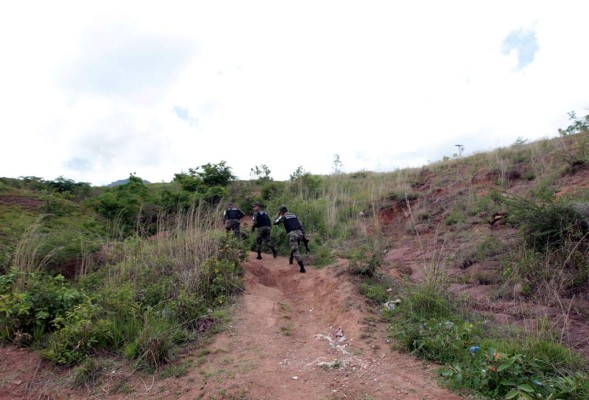 Pandilleros queman camión repartidor cargado de churros