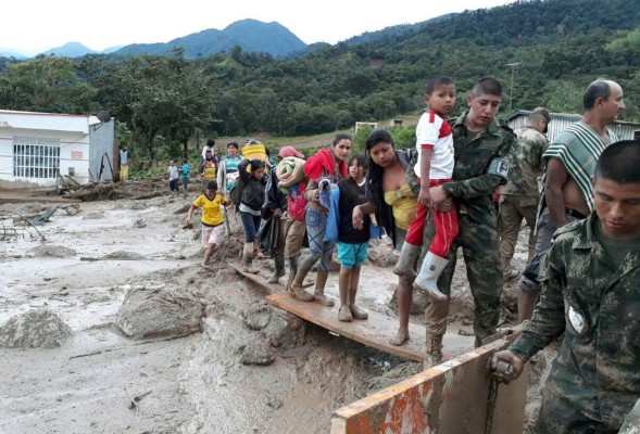 Desolación, destrucción y muerte: el drama después de la tormenta en Colombia