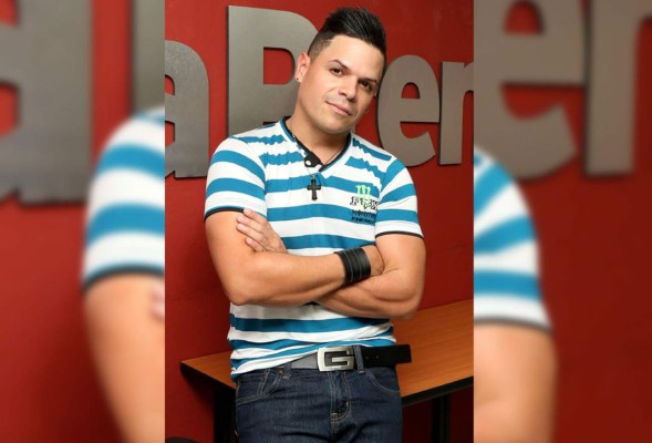 La 105 Brigada de fiesta hoy con Anthony 'La mákina”