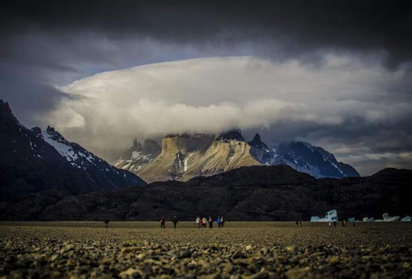 Expulsan a dos estadounidenses de Chile por hacer una fogata en un parque nacional
