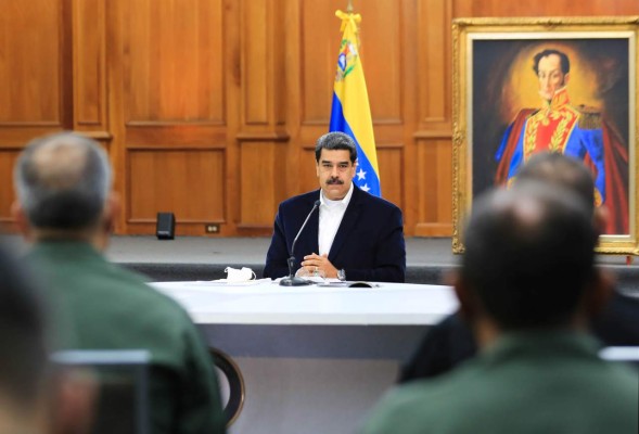 Maduro va por Guaidó tras fallida invasión militar en Venezuela