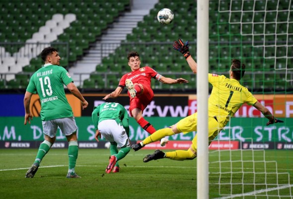 Goleada del Leverkusen en cierre de primera fecha tras reanudación de Bundesliga