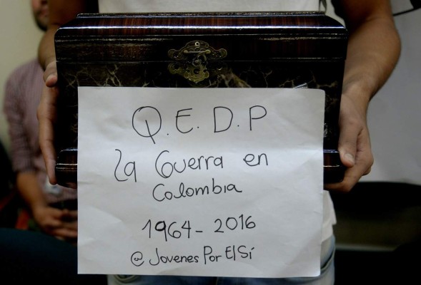 Colombia celebra el fin del conflicto armado