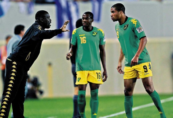 Jamaica le jugará a Honduras con varios legionarios