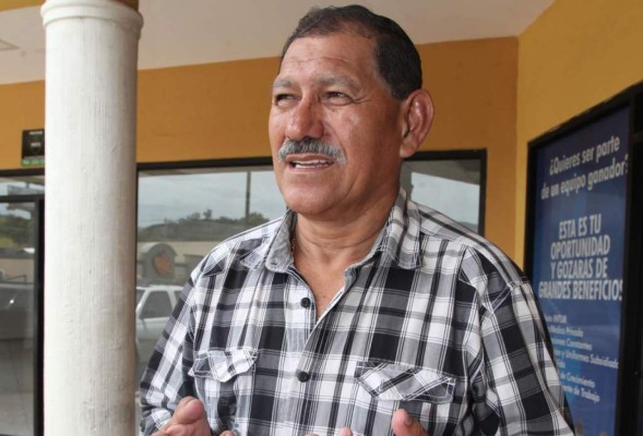 Trabajadores públicos anuncian paro de labores para este lunes