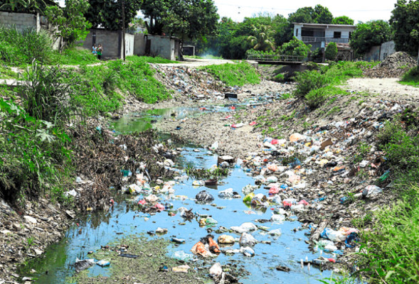 Chamelecón, la cloaca de San Pedro Sula en verano