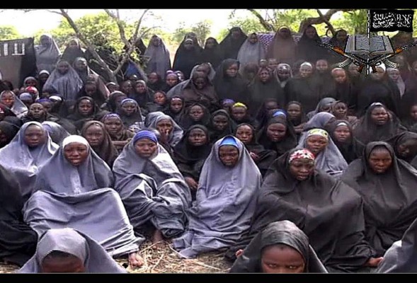 Mujeres secuestradas por Boko Haram obligadas a luchar en primera línea