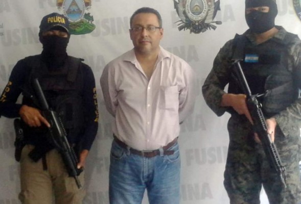 Capturan a dueño de una aduanera