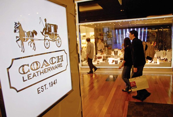 Los malls vacíos, símbolo del exceso