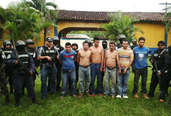 A 76 años condenan a hombre que mató a hijo de exdirector de la Policía