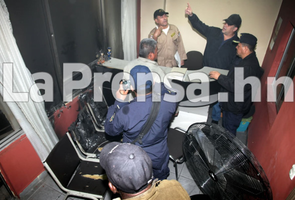 Intentan incendiar oficina de la alcaldía de San Pedro Sula