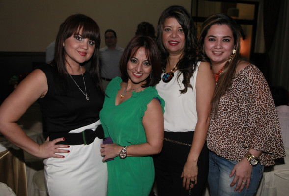 Mercadeo Pepsi celebra fiesta navideña