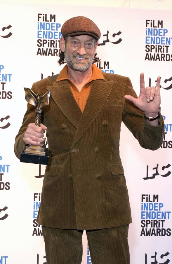El actor sordo Troy Kotsur fortaleció su estatus de favorito al Óscar ganando otro premio al mejor actor de reparto por su papel en “CODA”.