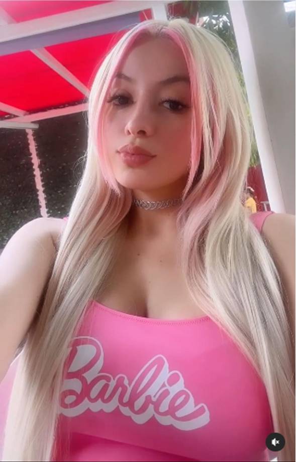 Nixy Oviedo, novia de Andy Nájar, luciendo como toda una hermosa ‘barbie’.
