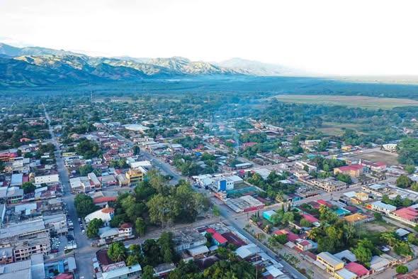 Dos diputados de Libre y un liberal buscan mantener su curul en Colón