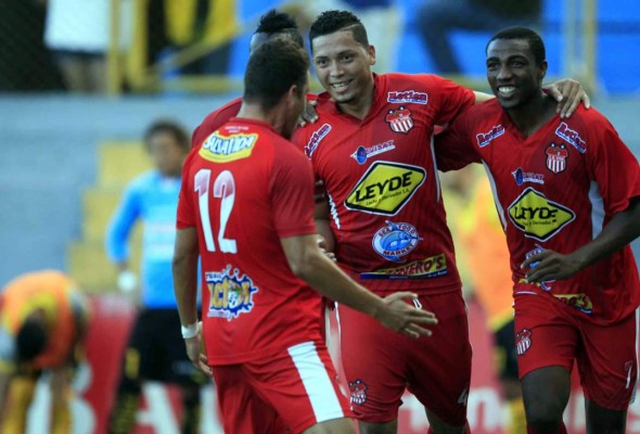 El Vida sorprendió y dio un duro golpe al Real España