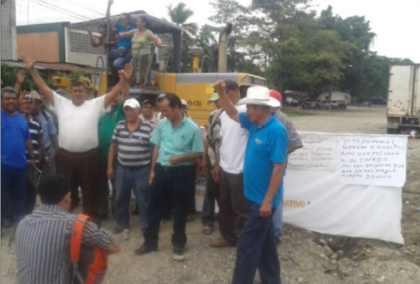 Empleados de Soptravi en San Pedro Sula hacen paro de labores