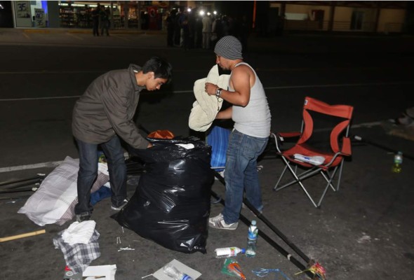 Hondureños 'indignados' abandonan huelga de hambre