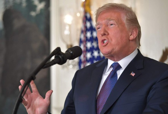 Donald Trump bombardeó bases de armas químicas en Siria