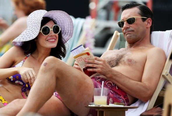 Alejandro Fernández luce como Don Draper de Mad Men