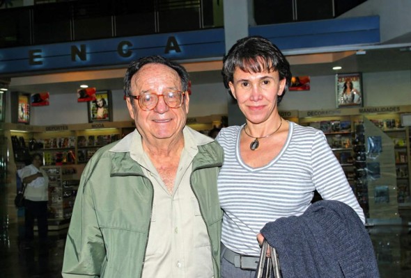 Doña Florinda no prohibió visitas a tumba de Chespirito