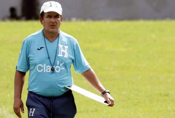 Jorge Luis Pinto: 'Es un partido que Honduras lo siente con el corazón”