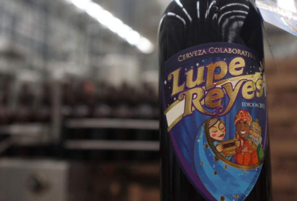 Empresa mexicana vende cerveza con toques navideños y electorales&nbsp;&nbsp;