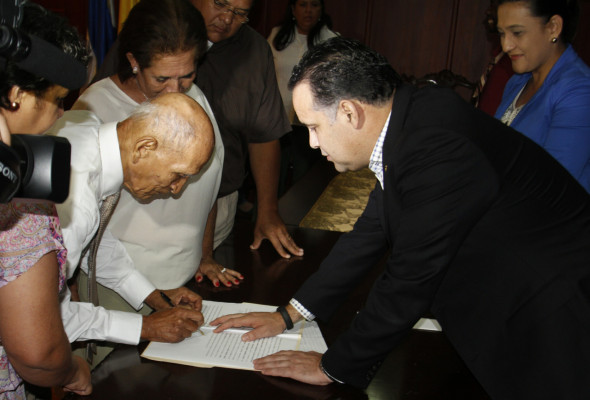 Calidonio casa las primeras 16 parejas