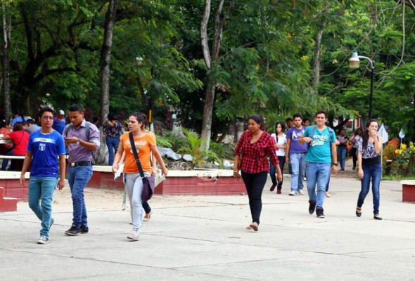 Unah-vs recibirá más de 20,000 estudiantes