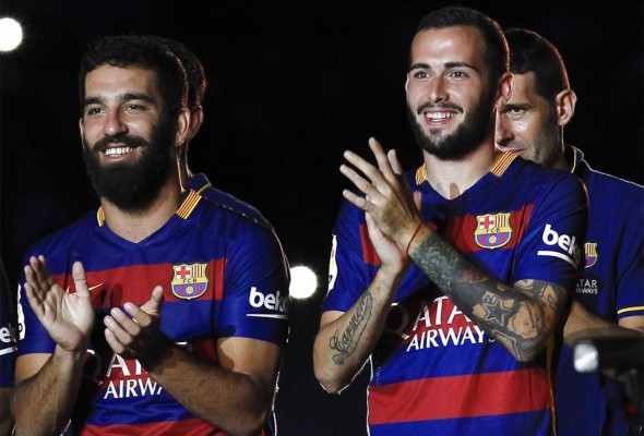 Arda Turan y Aleix Vidal debutarán con el Barça en la Copa del Rey