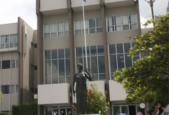 Nombran jueces naturales que conocerán casos de Casaña y ministro de la SAG