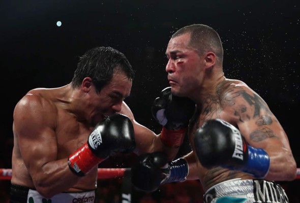 Juan Manuel Márquez derrota a Mike Alvarado y va por Pacquiao