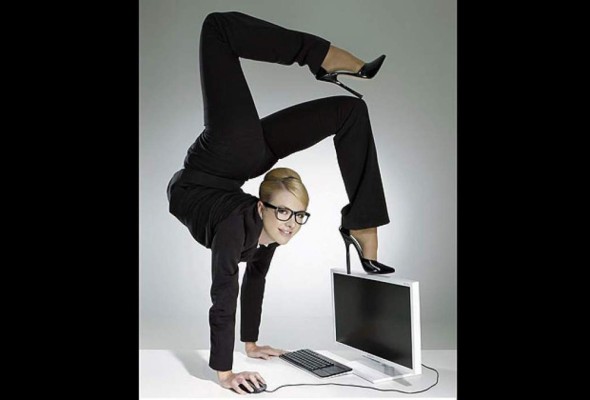 La rusa Julia Guenthel es la mujer más elástica del mundo