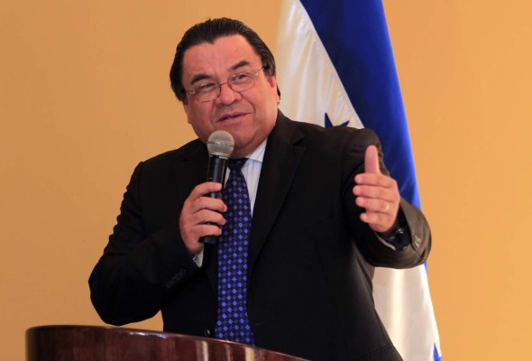 Juan Orlando buscará el regreso de Costa Rica al Sica