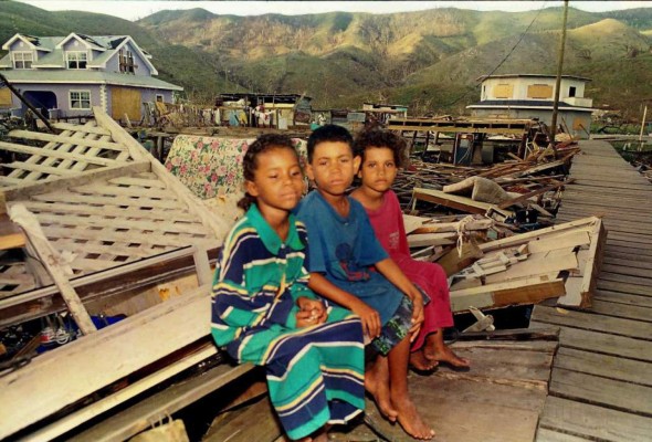 'Mi mamá soñaba con verme graduada, el Mitch me la quitó'