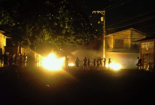 Apagones agobian a pobladores de La Ceiba y el Bajo Aguán