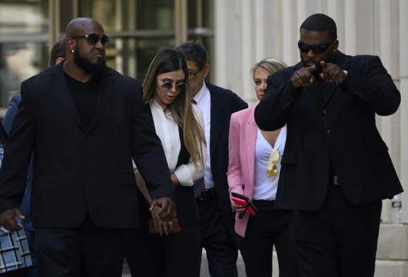 Emma Coronel denuncia amenazas de muerte tras fallida captura de hijo del Chapo