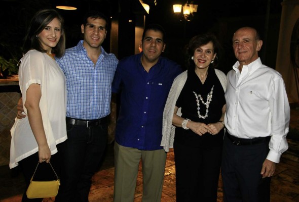 Mario Faraj celebra su natalicio