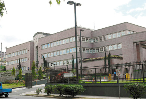 Mandatarios aprueban medidas ante crisis