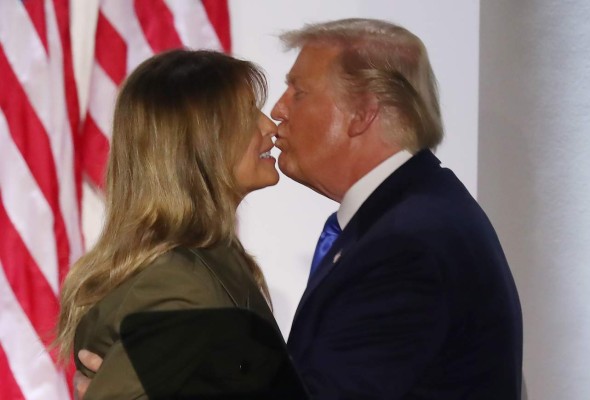 Melania Trump reconoce la gravedad de la pandemia