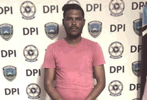 Capturan a futbolista acusado de un delito sexual