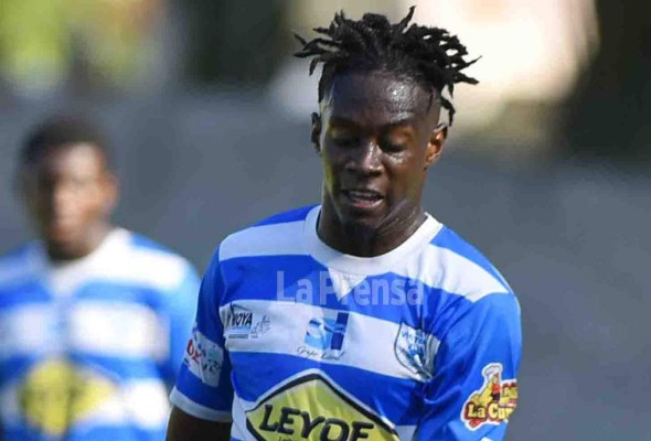 Hondureño Carlos Bernárdez hará prueba en el Necaxa de México