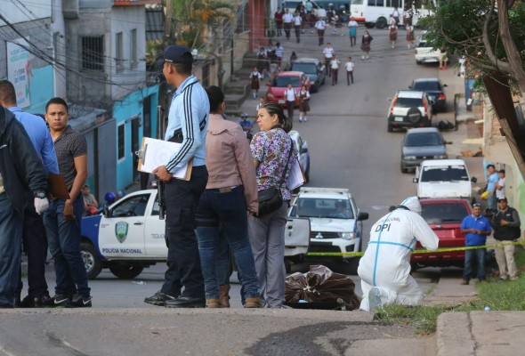 Envuelto en sábanas encuentran cadáver de zapatero